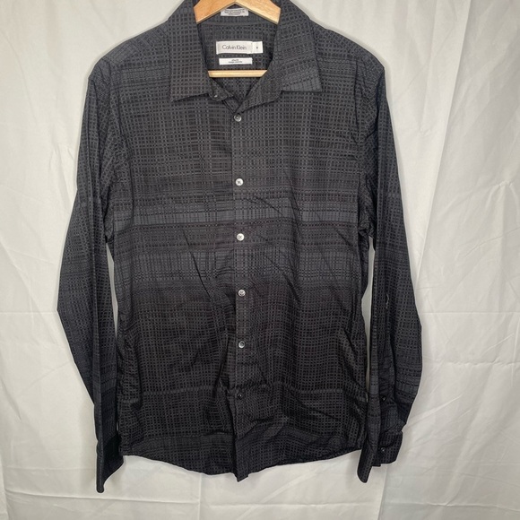 Calvin Klein button up shirt - Picture 1 of 8